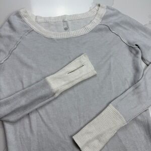 lululemon athletica Light Gray and Cream Long Sleeve Tee
